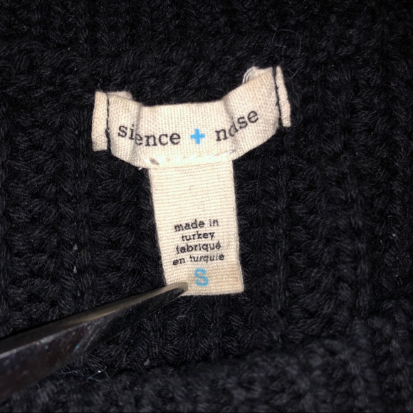 Black Silence+Noise Cropped Allover Stitch Sweater - Picture 4 of 4